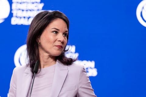 Annalena Baerbock wird von Christoph Heusgen kritisiert