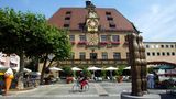 Blick auf das historische Rathaus von Heilbronn mit seiner astronomischen Kunstuhr