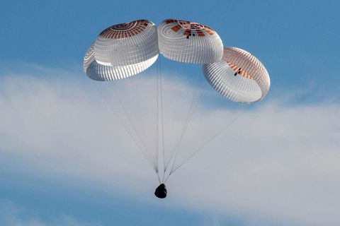 Suni Williams und Butch Wilmore sollten nur etwa eine Woche auf der ISS bleiben, doch technische Probleme mit Boeings Starliner führten zu einem Aufenthalt von über neun Monaten.