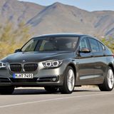 Lust auf einen bärenstarken Langstreckenfresser? Der BMW 5er ist nicht nur als echte Sportversion des M5 zu bekommen, sondern auch als 550i ein echtes Langstreckenmodell mit beeindruckender Luxusausstattung. Ehemals kostete ein BMW 550i inkl. Allradantrieb, Achtgang-Automatik und allem nur erdenklichen Komfort locker 100.000 Euro oder mehr. Das Top-Aggregat ist wahlweise als Limousine, Touring oder Gran Turismo zu bekommen     