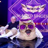 2024 tritt Hugo Egon Balder in der Show "The Masked Singer" bei Pro Sieben auf – als Figur der "Couchpotato", die jedoch enttarnt wird. An Rente ist bei Balder nicht zu denken, er ist ein Showmann durch und durch. Jetzt wird er 75 – wir gratulieren!