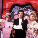 Hugo Egon Balder als Moderator von "Alles nichts oder" mit Hella von Sinnen, die eine Tote hochhält