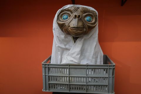 Von E.T. wird ein Modell bei Sotheby's versteigert