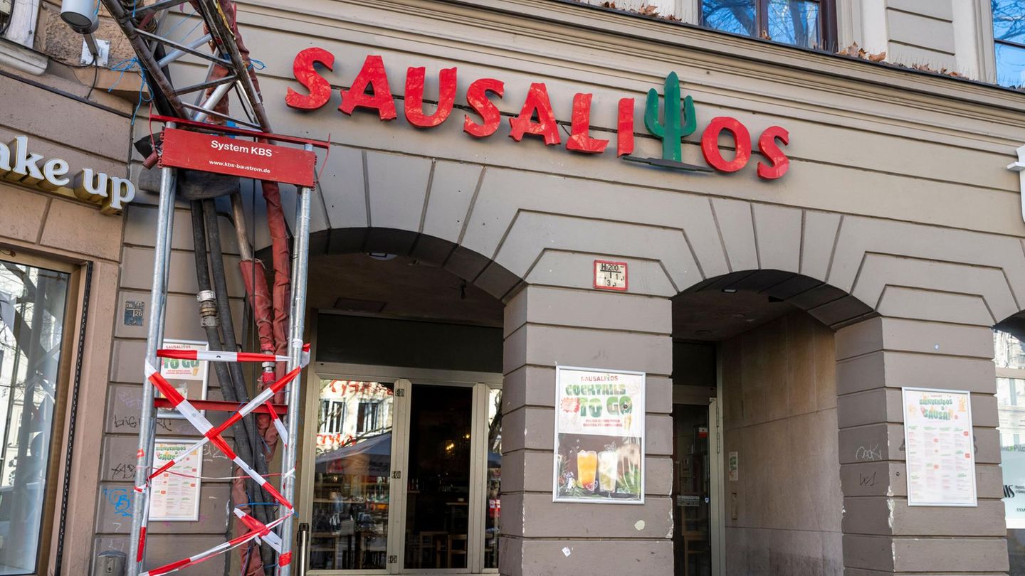 Die Restaurantkette Sausalitos hat im März 2025 Insolvenz angemeldet. Die Pleite traf bundesweit 40 Standorte mit rund 1000 Beschäftigten, die das Unternehmen selbst betreibt. Einzelne weitere Läden werden von Franchisenehmern geführt. Im Laufe des Jahres wurden Dutzende Filialen dichtgemacht. Als Grund für die Pleite nannte Sausalitos den anhaltenden Rückgang der Gästezahlen seit der Corona-Pandemie. Sausalitos wurde 1994 in Ingolstadt gegründet und ist bekannt für mexikanisches Essen und Cocktails