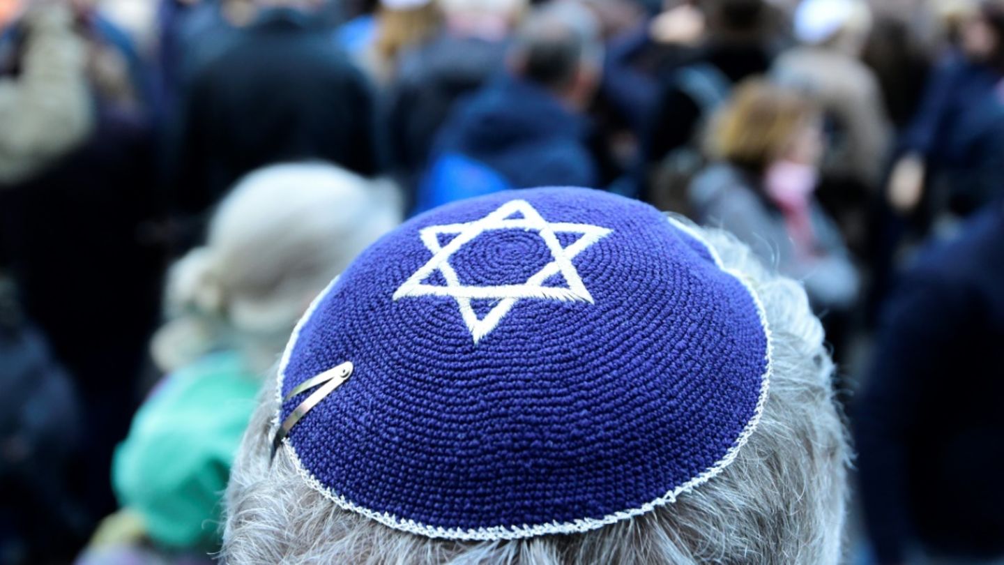 Mann mit Kippa