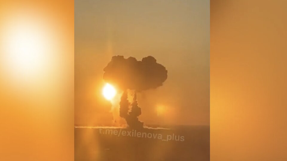 Ein Drohnenangriff auf das russische Engels führt zu einer Explosion