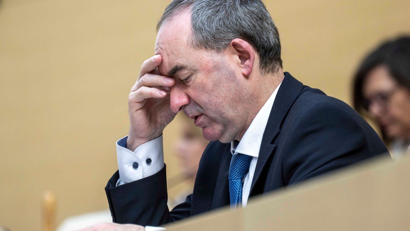 Hubert Aiwanger verteidigt sein Ja zum Finanzpaket im Bundesrat