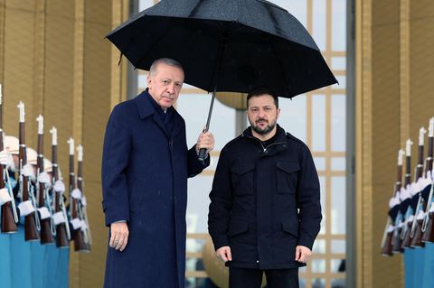 Der ukrainische Präsident Wolodymyr Selenskyj zu Gast beim Präsidenten der Türkei, Recep Tayyip Erdogan, in Ankara Mitte Februar 2025