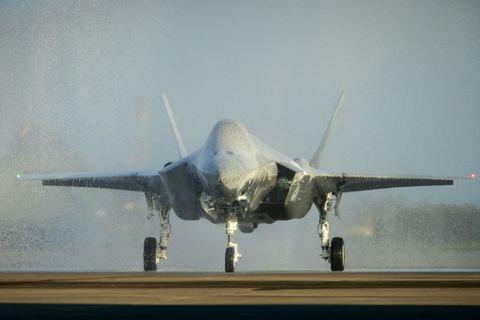 Ein F35 im niederländischen Leeuwarden