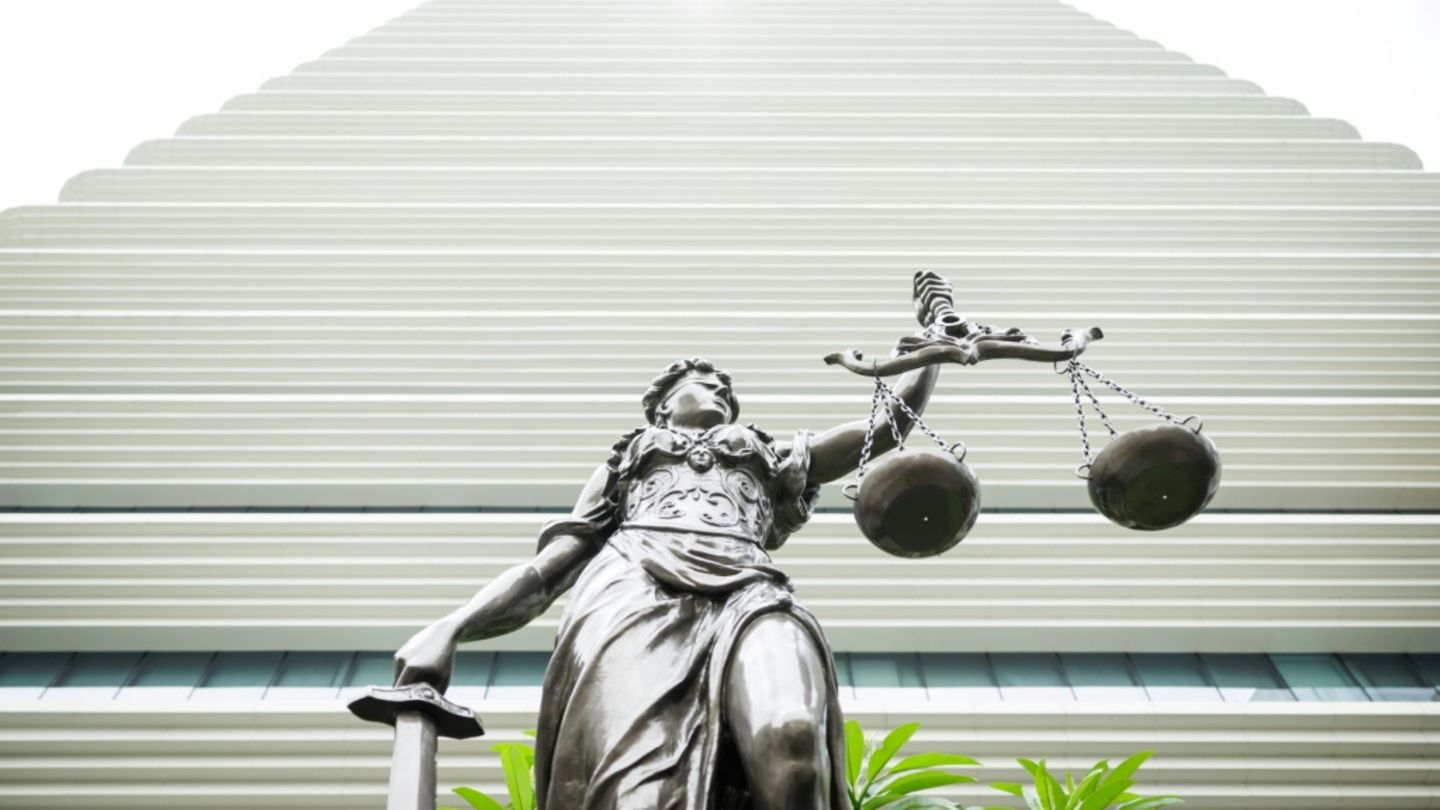 Statue der Göttin Justitia