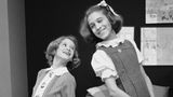 Sarah Jessica Parker 1980: Sie ist damals 15 und tritt mit Schleife im Haar am Broadway auf