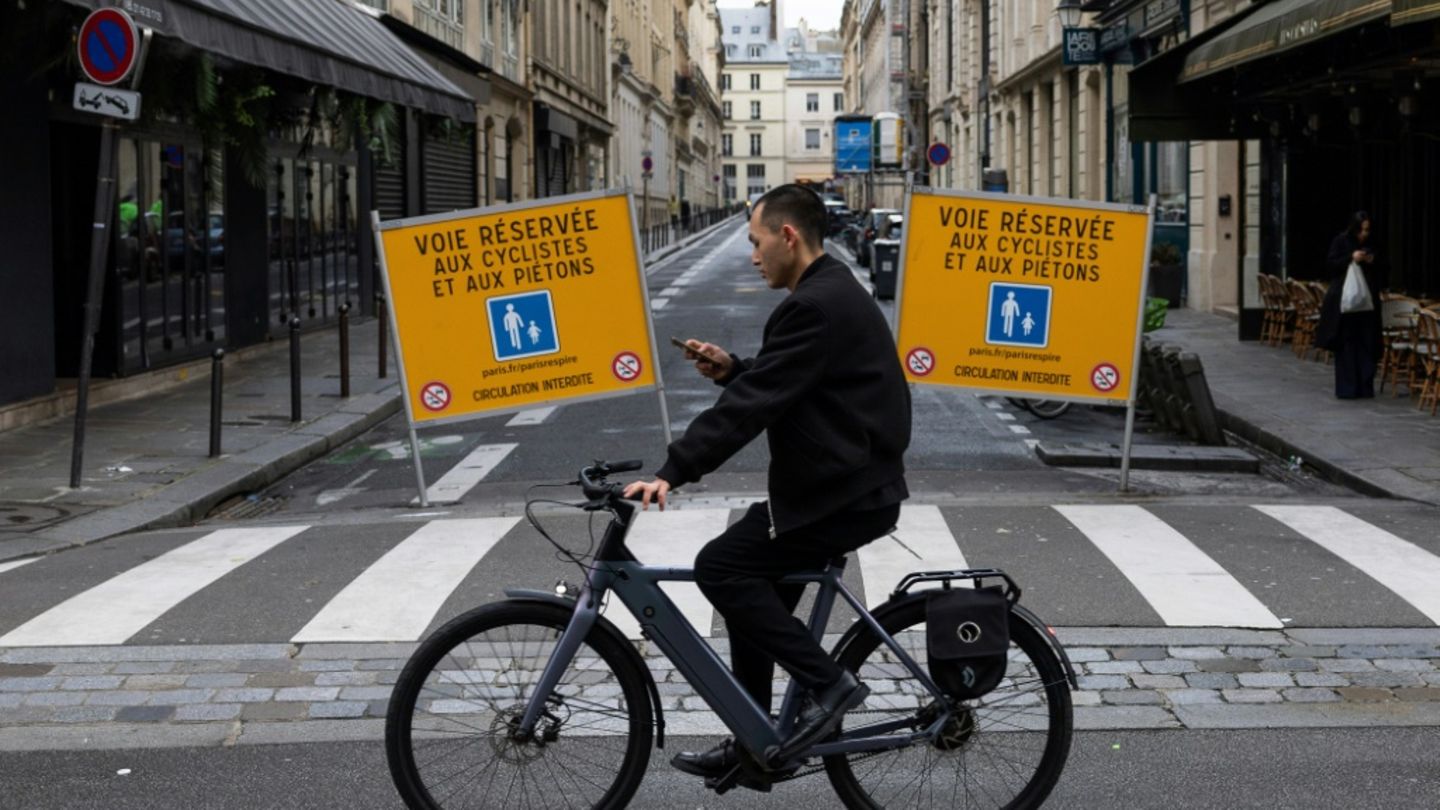 Autofreie Straße in Paris