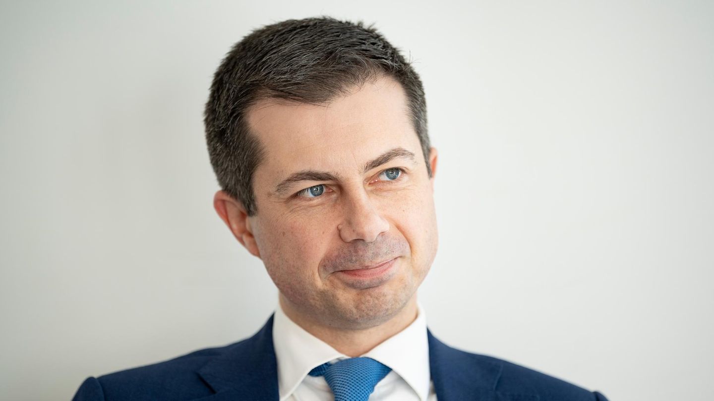 Pete Buttigieg Pete Buttigieg