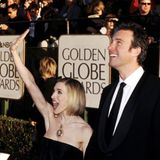 Sarah Jessica Parker in einem schulterfreien schwarzen Kleid bei den Golden Globes 2002