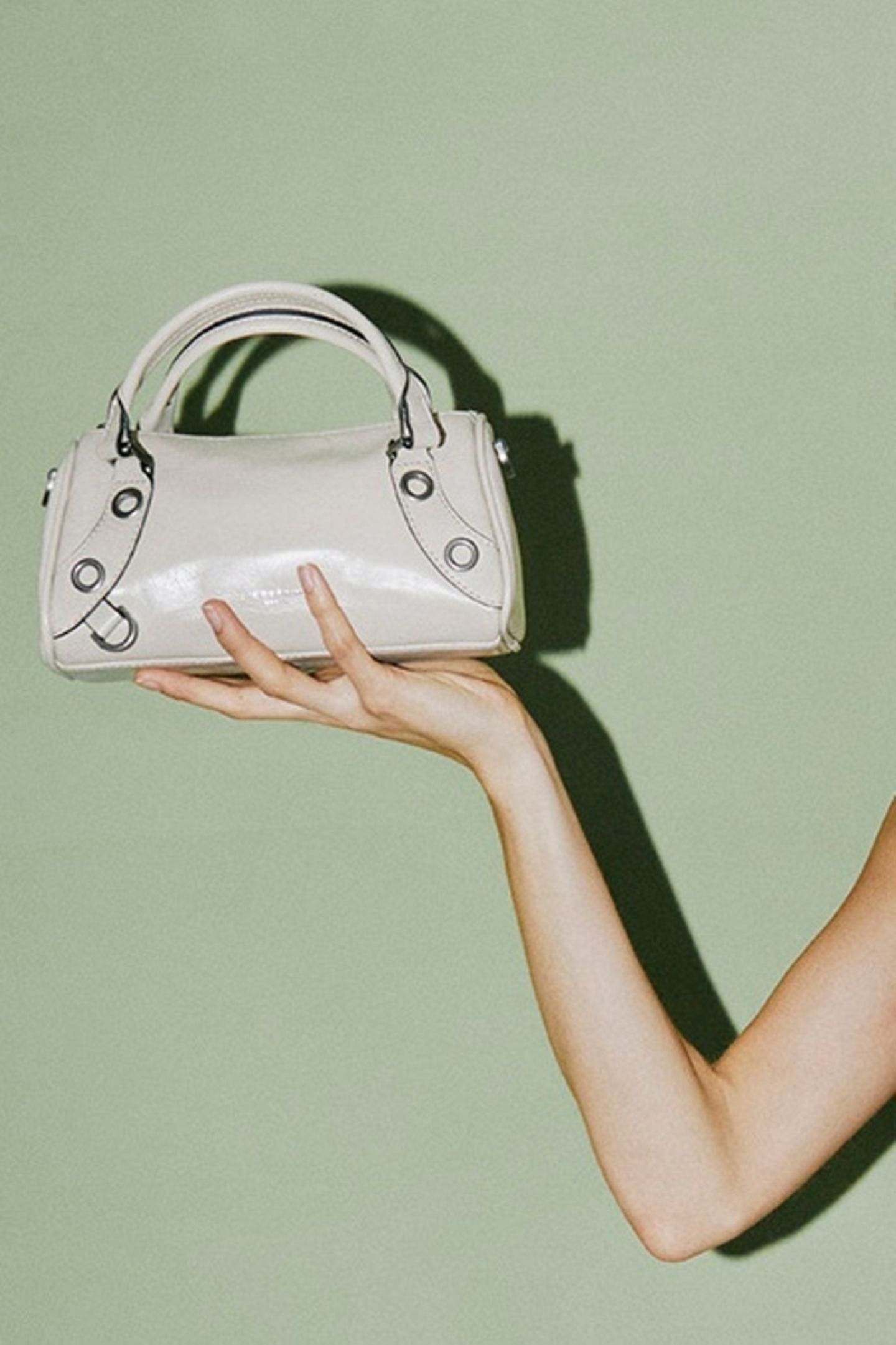 Kleine Tasche aus Leder mit glossy Finish