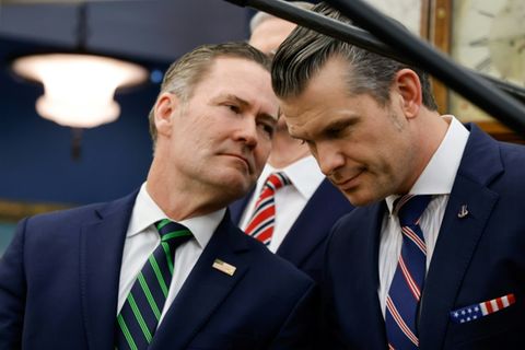 Der Nationale Sicherheitsberater Mike Waltz (l.) und Verteidigungsminister Pete Hegseth