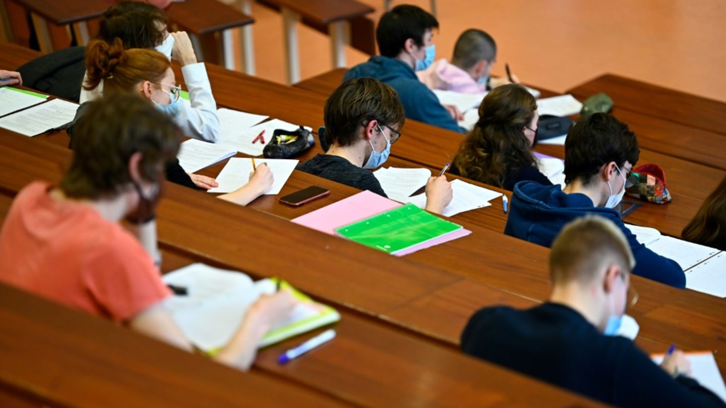 Studierende in Hörsaal
