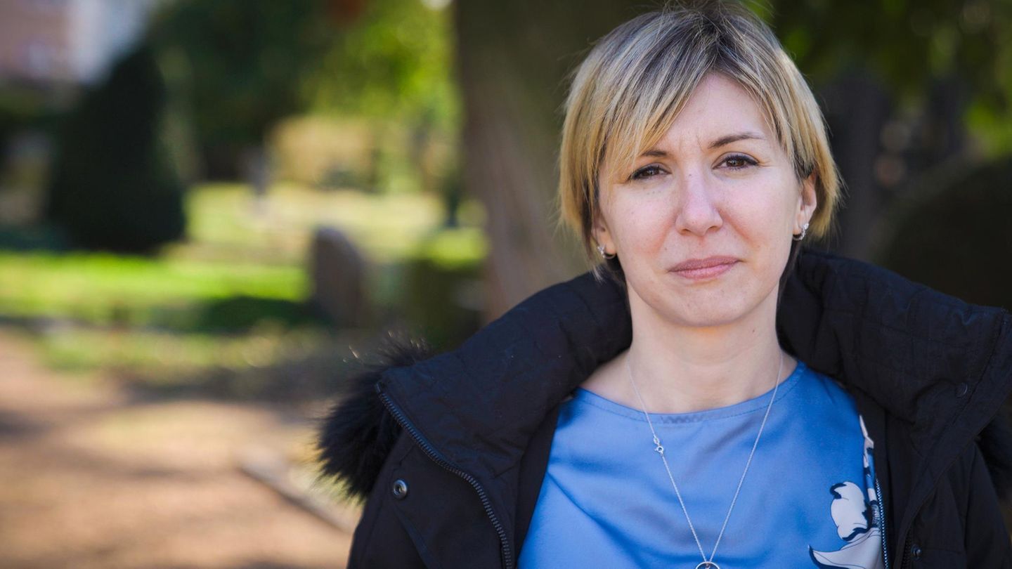 Anne ve Dul: Papa'nın çocuğuna ölümünü nasıl açıklıyorsunuz? (Video)