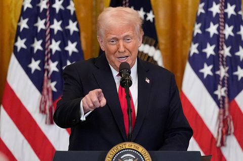 Donald Trumps Strafzölle könnten deutsche Autobauer erheblich treffen