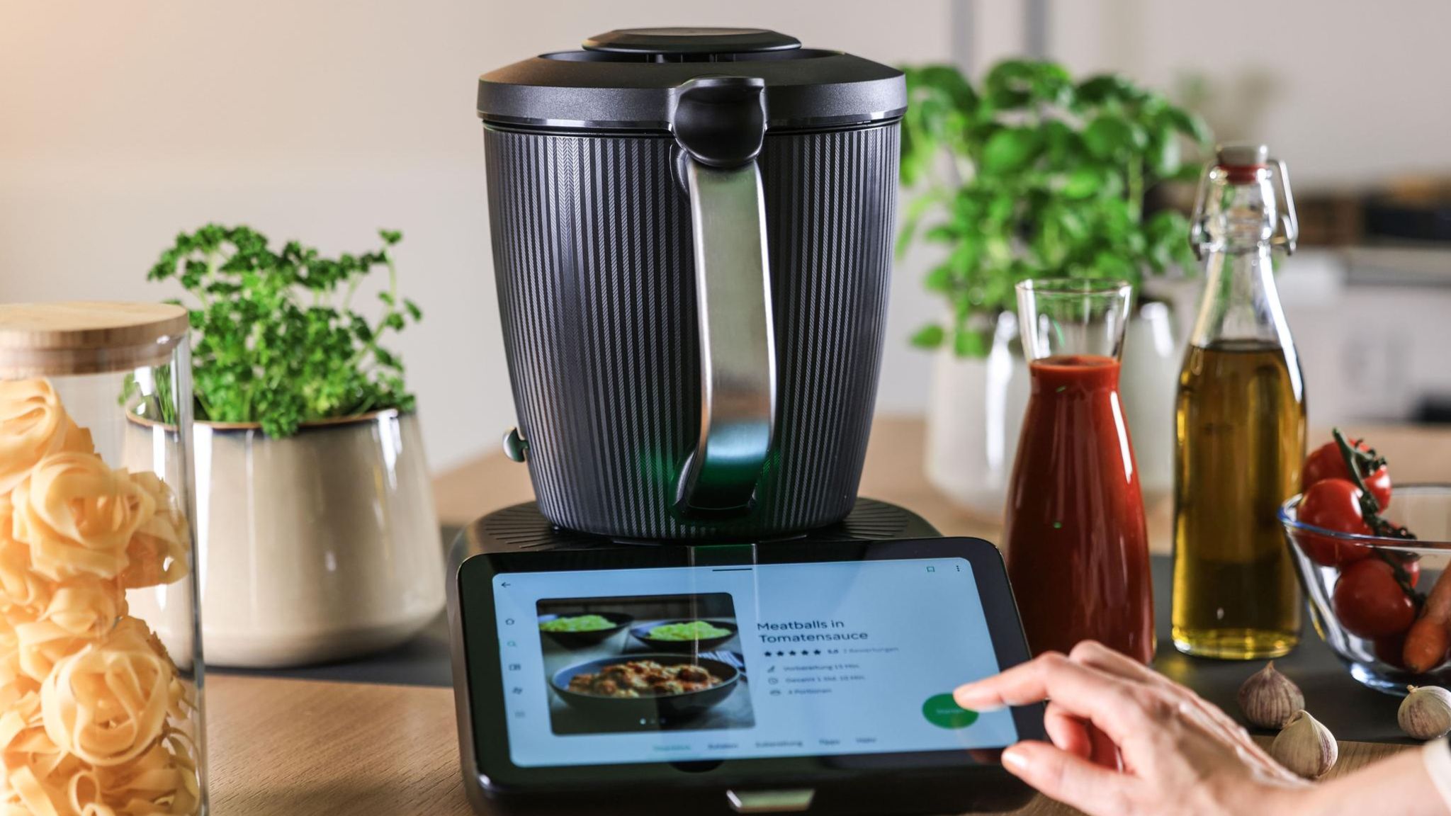Der neue Thermomix findet auch den Beifall von Spitzenköchinnen und -köchen