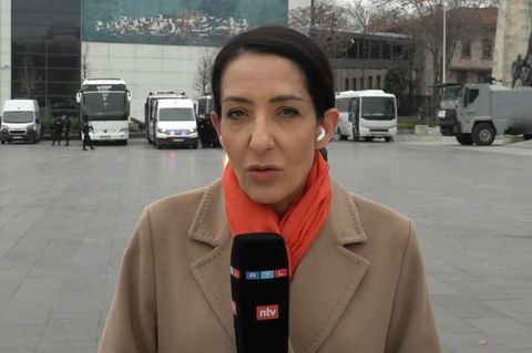 Heftige Proteste: Nach Festnahme von Oppositionspolitiker: "Erdogan hat jetzt drei Optionen"