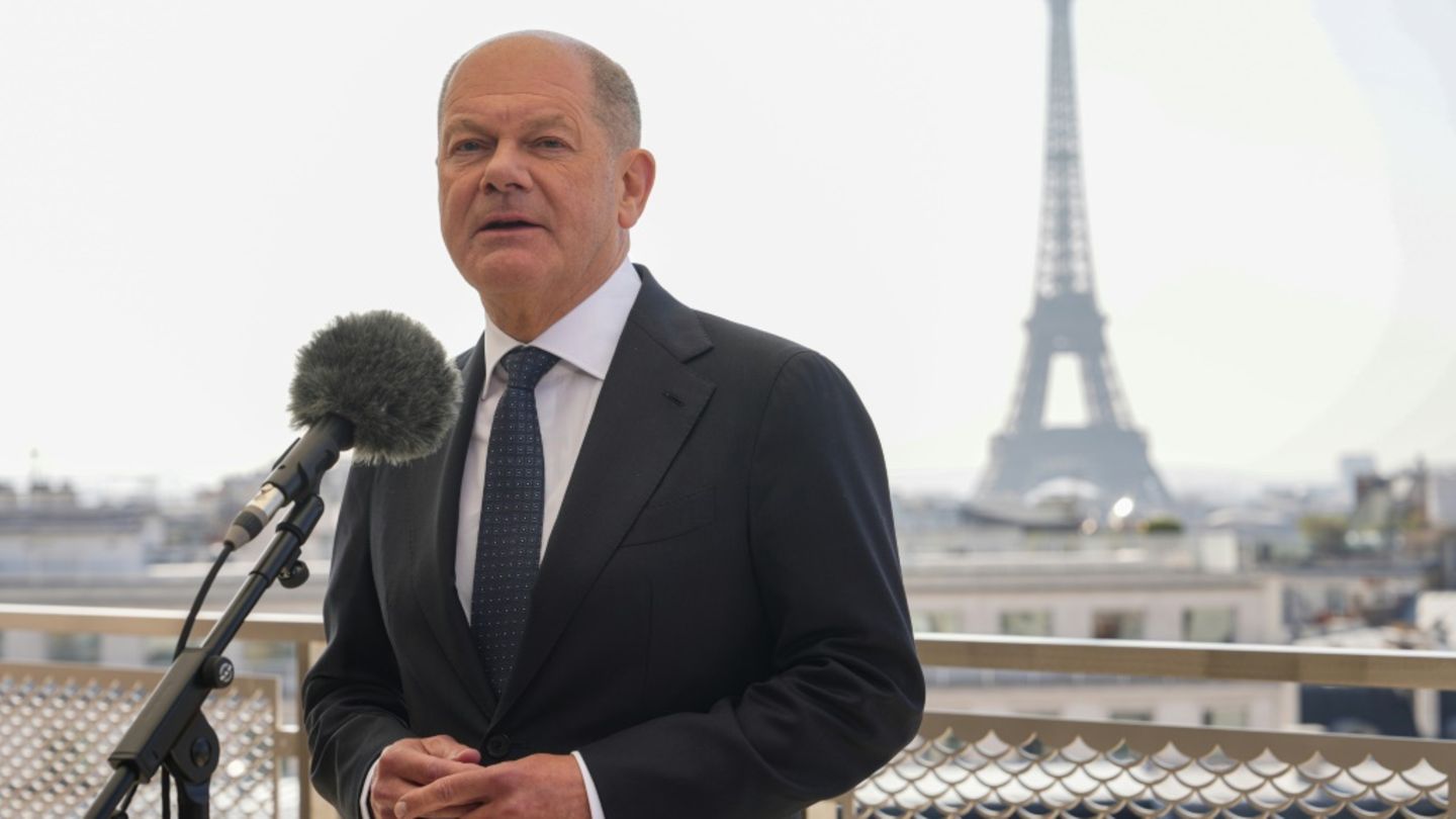 Bundeskanzler Olaf Scholz (SPD) in Paris