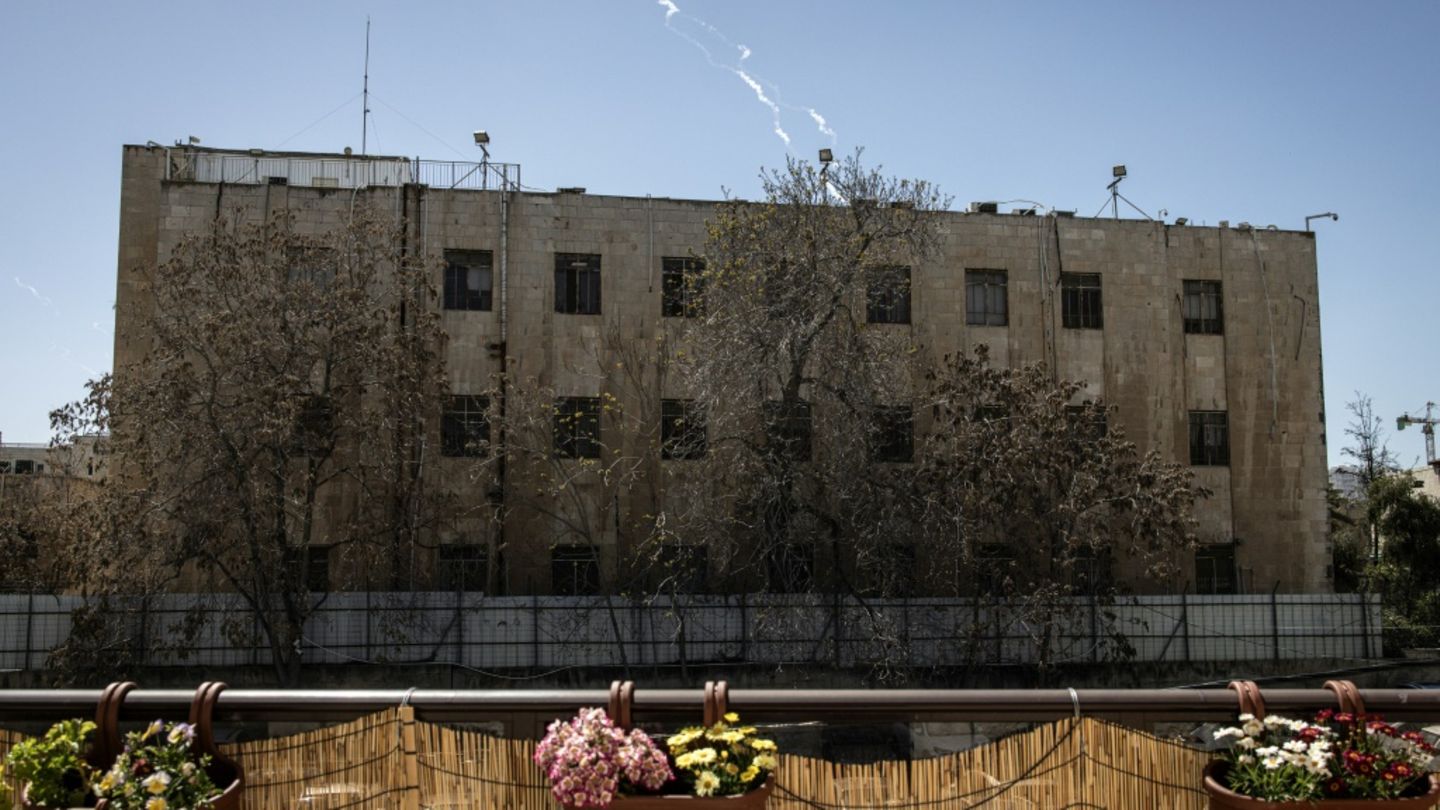 Rauchschwaden abgefangener Geschosse über Jerusalem