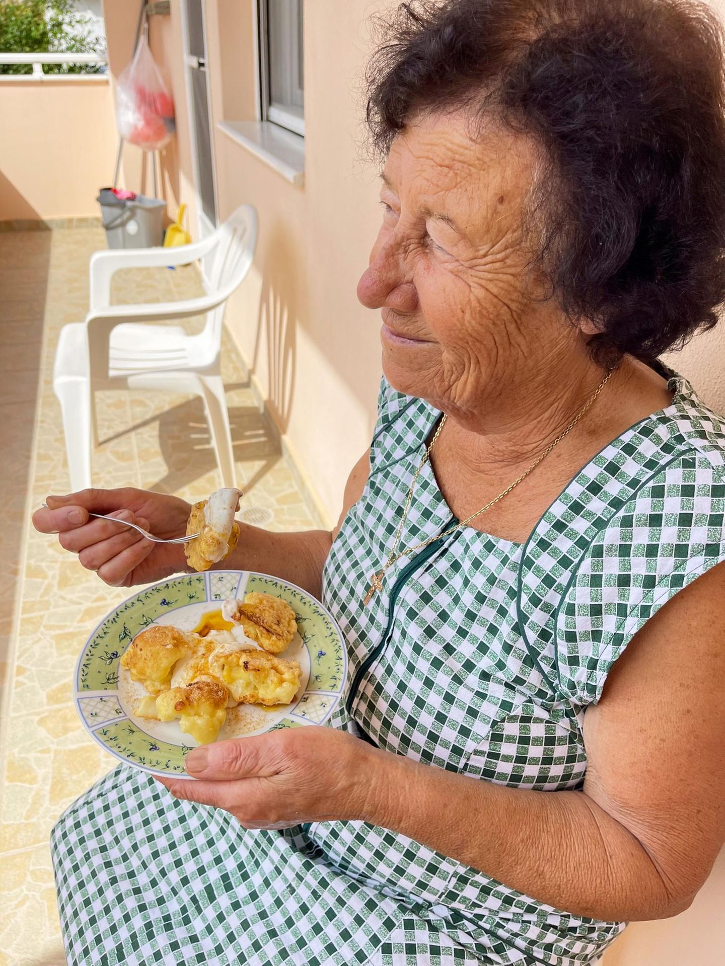 Mama Anastasia wusste, wie sie ihrer Tochter Elissavet Blumenkohl schmackhaft machen kann