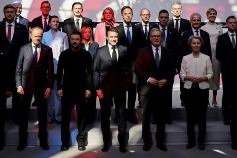 Spitzenpolitiker bei Ukraine-Treffen in Paris