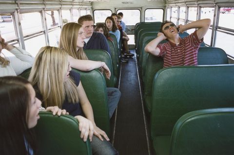 Lärm in Bus und Bahn braucht wirklich niemand