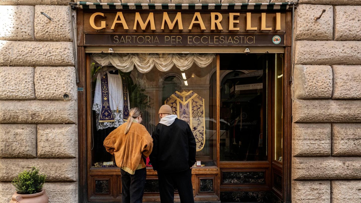 Fassade Schneiderei Gammarelli Fassade Schneiderei Gammarelli