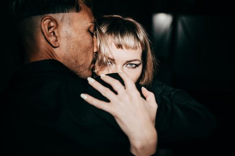 "Ich bin unglücklich in meiner Beziehung", doch wäre man als Single glücklicher?