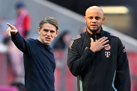 FC Bayern: Sportdirektor Christoph Freund (l.) und Trainer Vincent Kompany: "Fall lückenlos aufklären"
