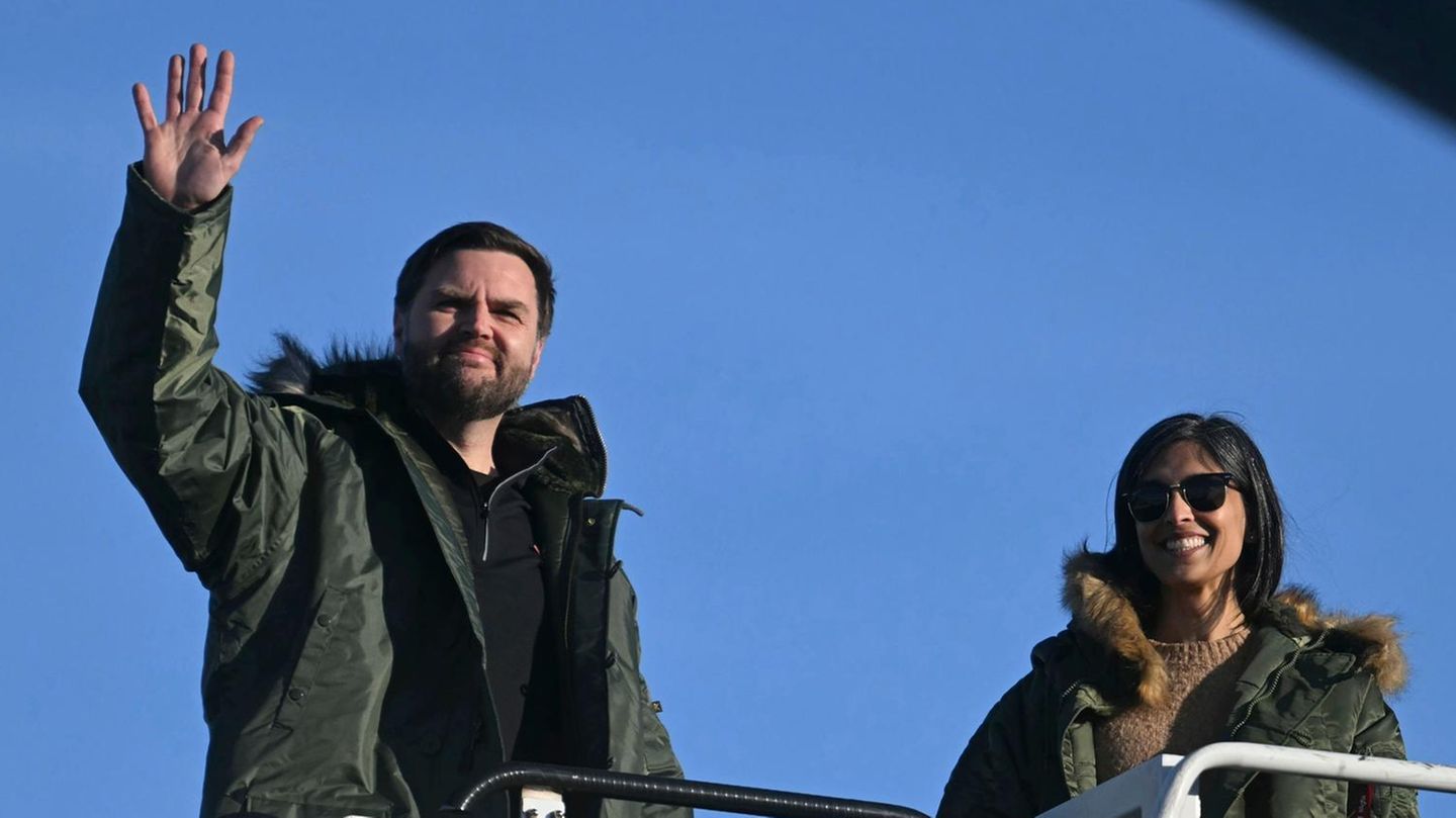 Greenland: JD Vance visits Trump’s desired island – “Asskalt here”
