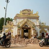 Ein Mitglied der Rettungsmannschaften in Myanmar sagte der Deutschen Presse-Agentur, das Militär unterbreche vielerorts oft die Internetverbindung wegen der dort andauernden Konflikte. Damit bleibt die Lage in dem Land zusätzlich unübersichtlich