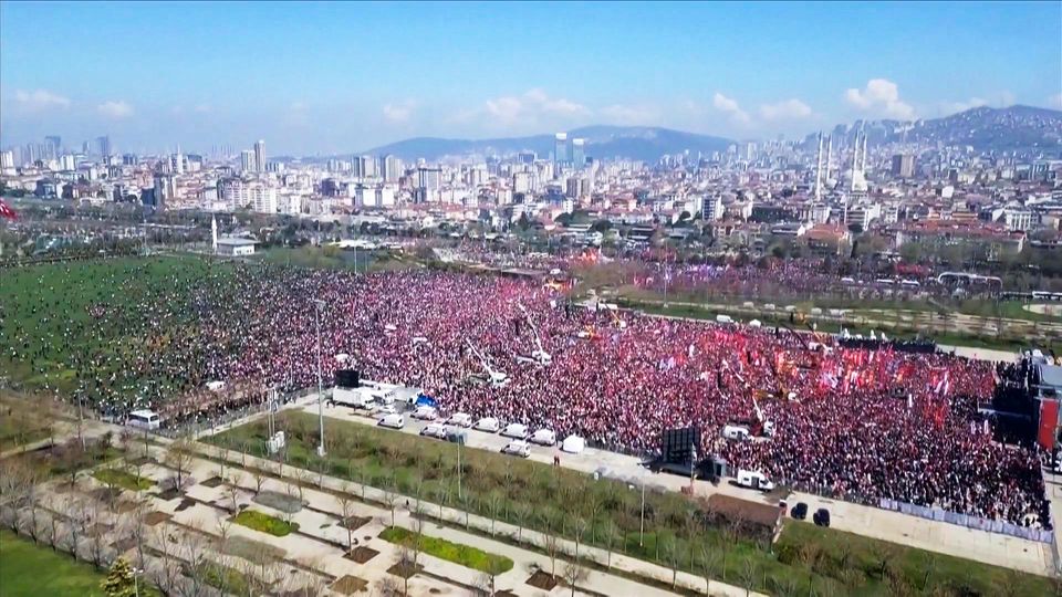 Protest in der Türkei: Bürger stellen sich gegen Erdogans "Republik der Angst"
