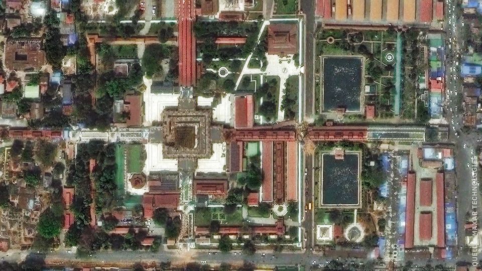 Vorher-Nachher-Bilder: Satellitenaufnahmen zeigen Ausmaß des Erdbebens