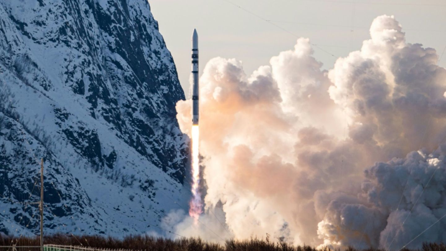 Start der Spectrum-Rakete vom norwegischen Weltraumbahnhof Andöya