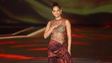 Halle Berry bei einer Modenschau von Elie Saab 2024