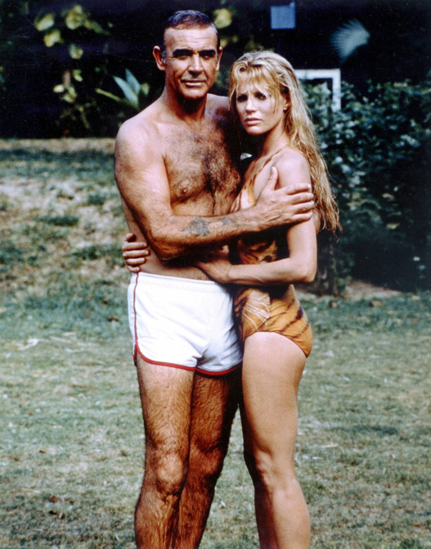 James Bond "Sag niemals nie" 1983, Sean Connery und Kim Basinger im Badeoutfit
