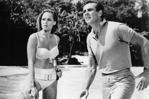 James Bond: Ursula Andress und Sean Connerx in "007 jagt Dr. No"