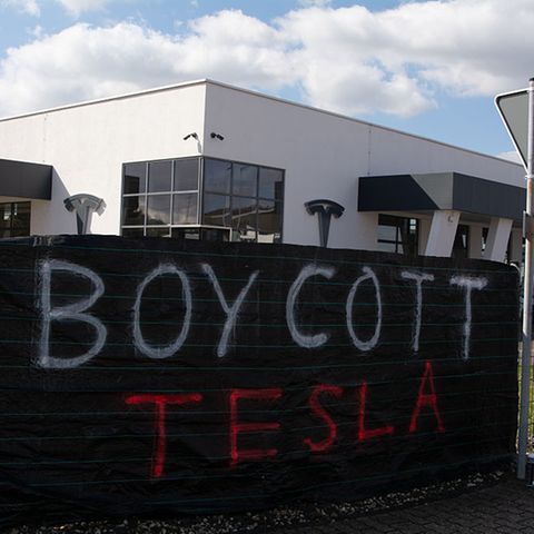 Commercial conflict: The picture shows a boycott call for Tesla cars