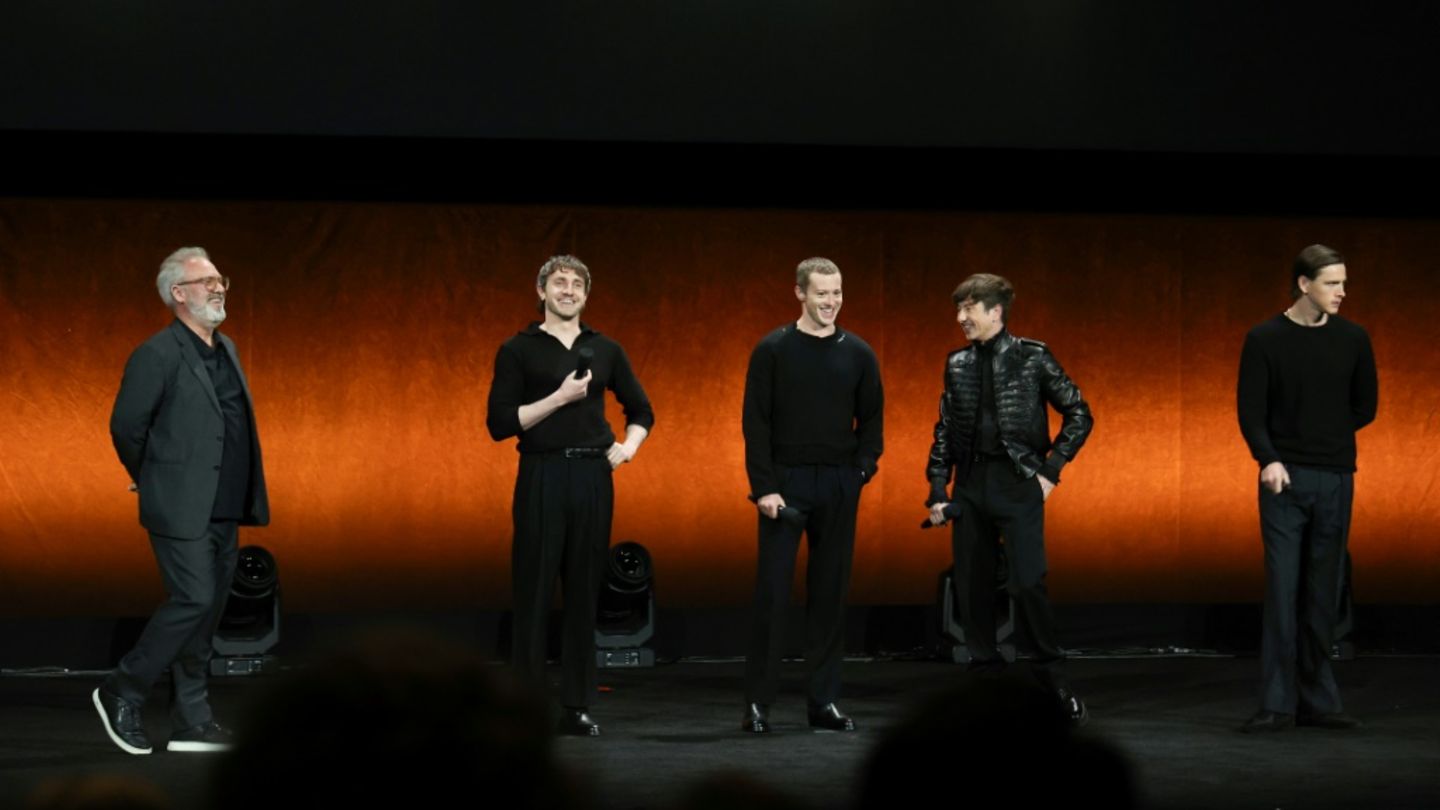 Sam Mendes (l.) bei der Kinomesse CinemaCon in Las Vegas