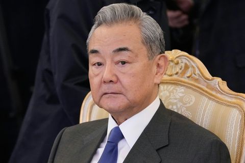 Außenminister Wang in Moskau