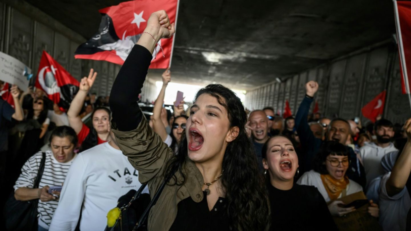 Protest gegen Festnahme Imanoglus