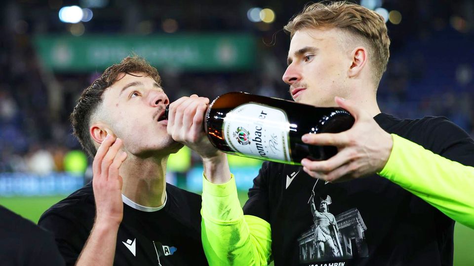 Pokal-Sensation gegen Bayer Leverkusen: So feiert Bielefeld den Sieg von Arminia