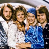 Abba gewinnen den Eurovision Song Contest mit dem Lied Waterloo
