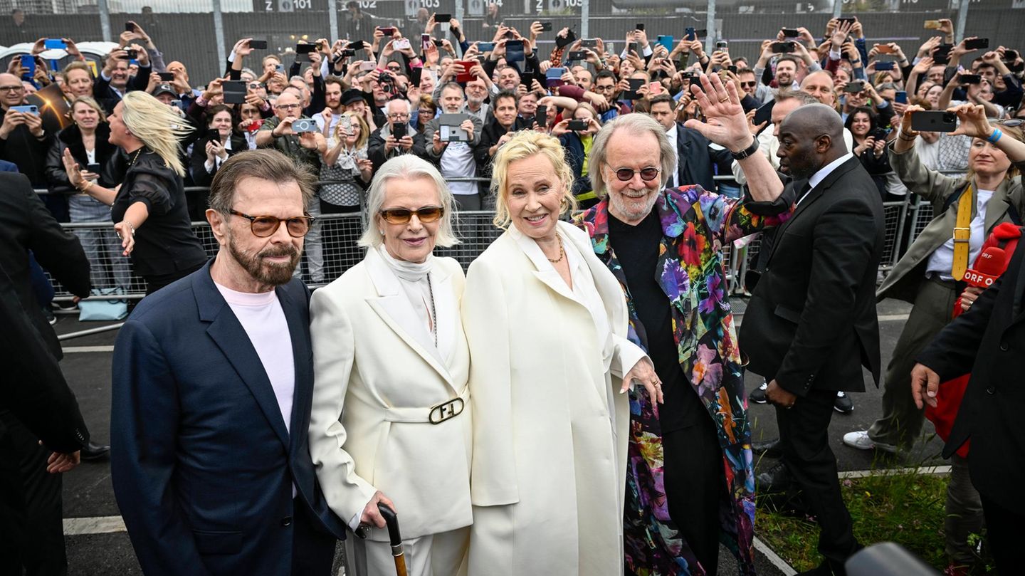 ABBA Voyage Konzert in der ABBA Arena at im Queen Elizabeth Olympic Park in London