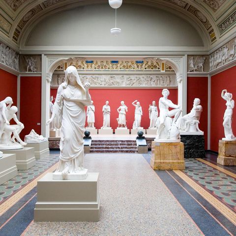 Statuen in der Ny Carlsberg Glyptotek in Kopenhagen