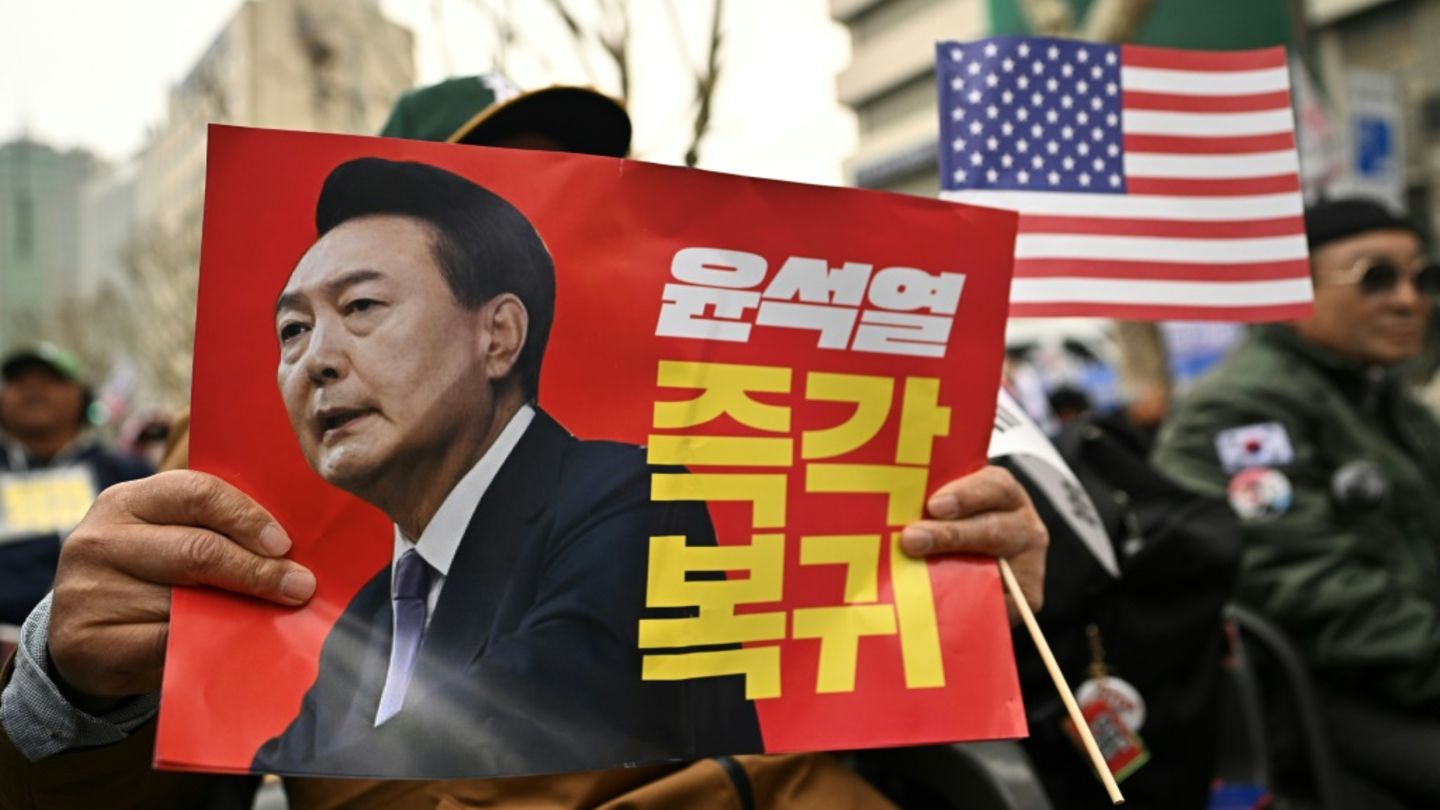 Anhänger des abgesetzten südkoreanischen Präsidenten Yoon Suk Yeol